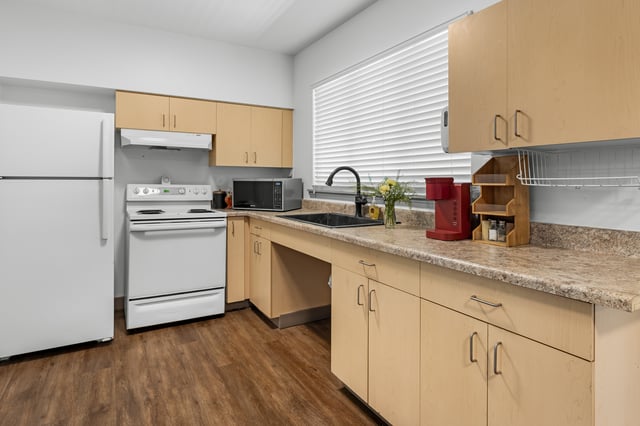 Fort-Smith-015 Community Kitchen