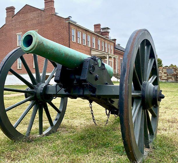 3-historical-sites-in-fort-smith-ar-for-your-retirement-bucket-list-trips-img-611x560 3-historical-sites-in-fort-smith-ar-for-your-retirement-bucket-list-trips-img-611x560